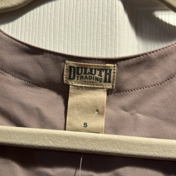 NWT! Duluth Trading Non Stop Woven Tunic Top Blouse Lilac Purple S - Picture 4 of 9